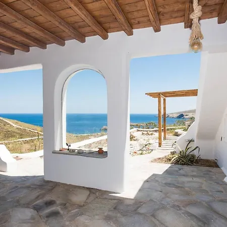 Дом отдыха Amazing Views At Agios Sostis Beach In Mykonos